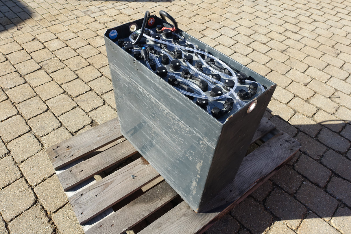 Forklift battery 24V 3PzS375