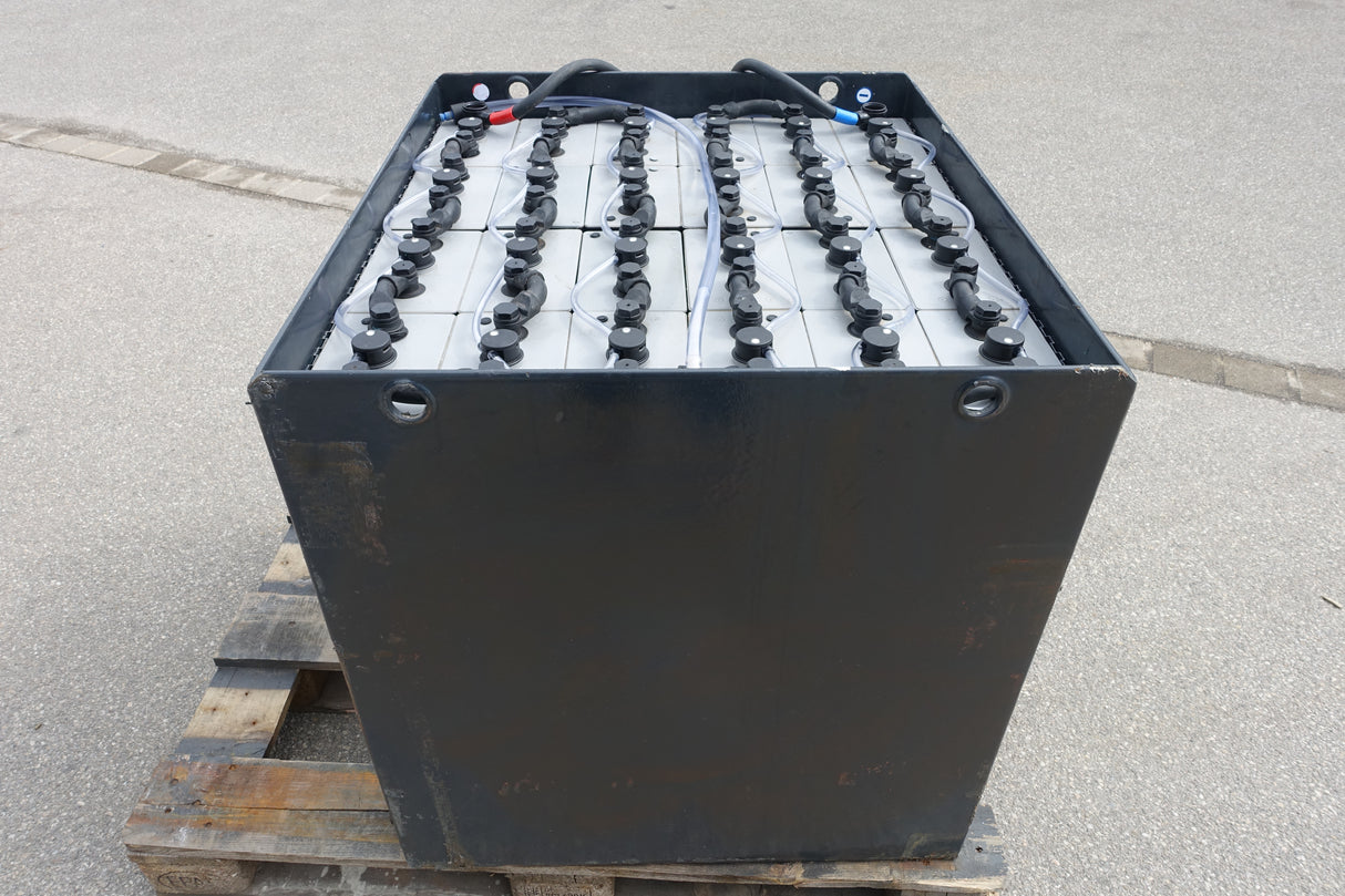 Staplerbatterie 48V 6PzS930