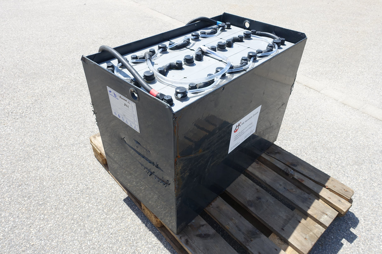 Forklift battery 24V 8PzS1000