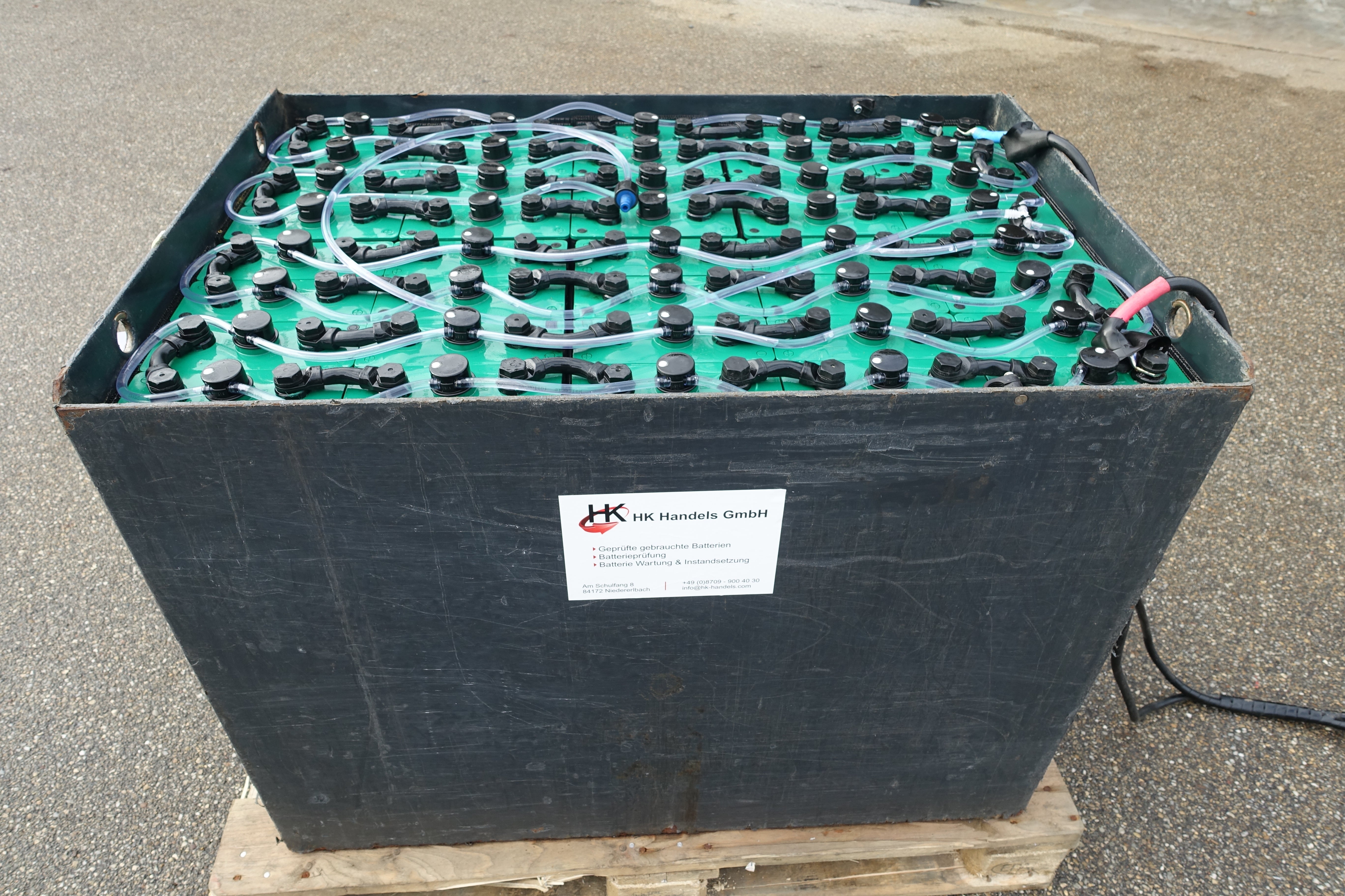 80V 4PzS620 84% capacity forklift batteries, forklifts, pallet