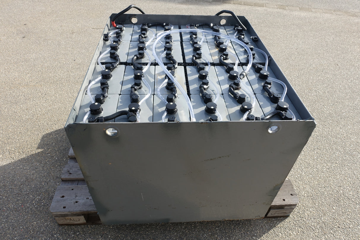 Staplerbatterie 48V 6PzS750