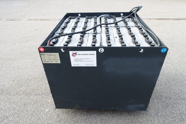 Staplerbatterie 80V 6PzS930 gebrauchter Akkumulator 77% Restkapazität (C5) Bj 17 mit Aquamatik Befüllsystem für Elektrostapler & Solarspeicher