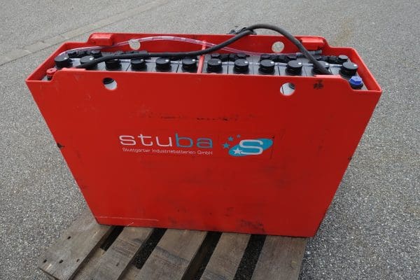 Staplerbatterie 24V 3PzS375 gebraucht Batterie gewartet und getestet (C5) 89%. Akku BJ 2021 mit Aquamatik Batterie für Stapler & Solarspeicher